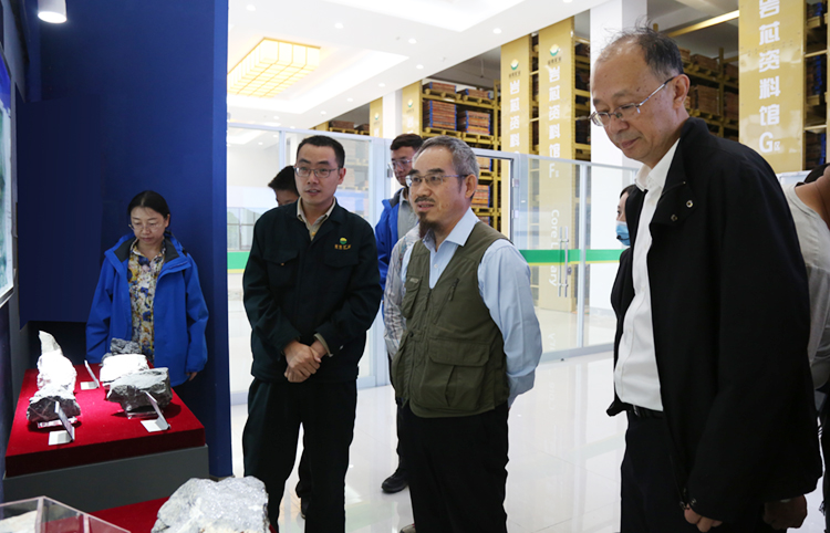 202201031641170346718243.jpg 202110061633485897121857.jpg